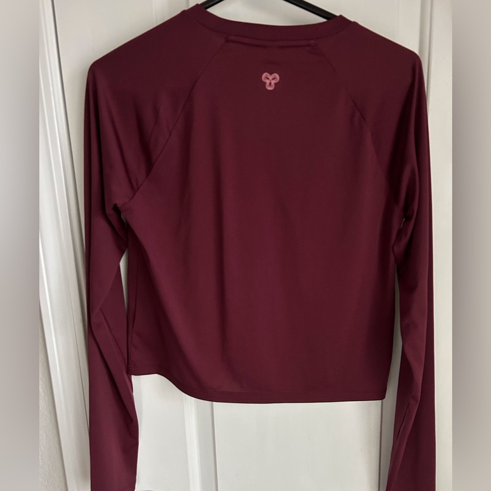 ♦️TnAction Tops ♦️ - Picture 3 of 10
